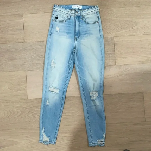 KanCan light wash 24+NWT - Picture 1 of 12